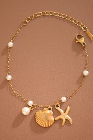Isla Seashell Charm Bracelet