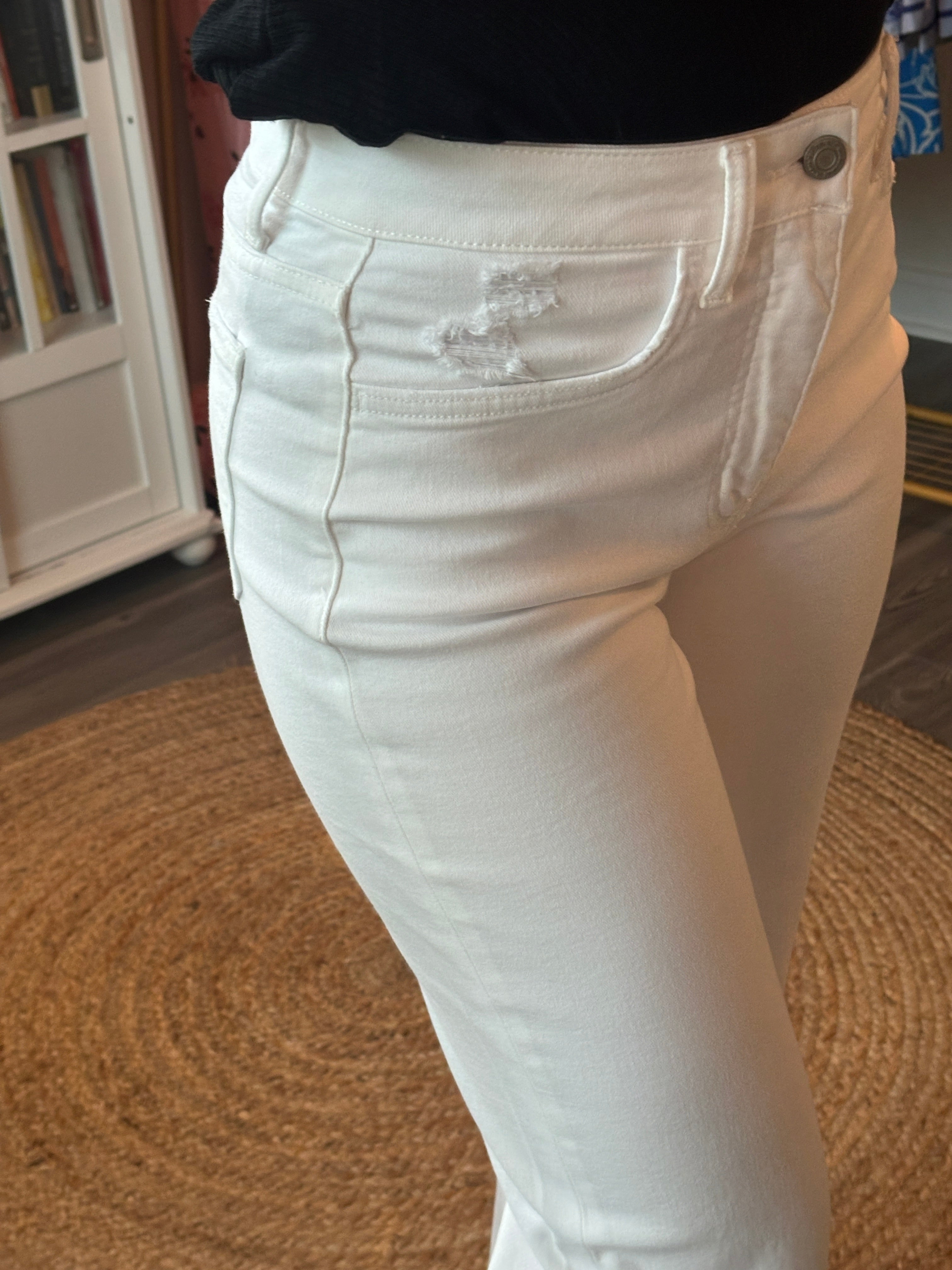 Leslie 90’s Vintage Flare Jeans