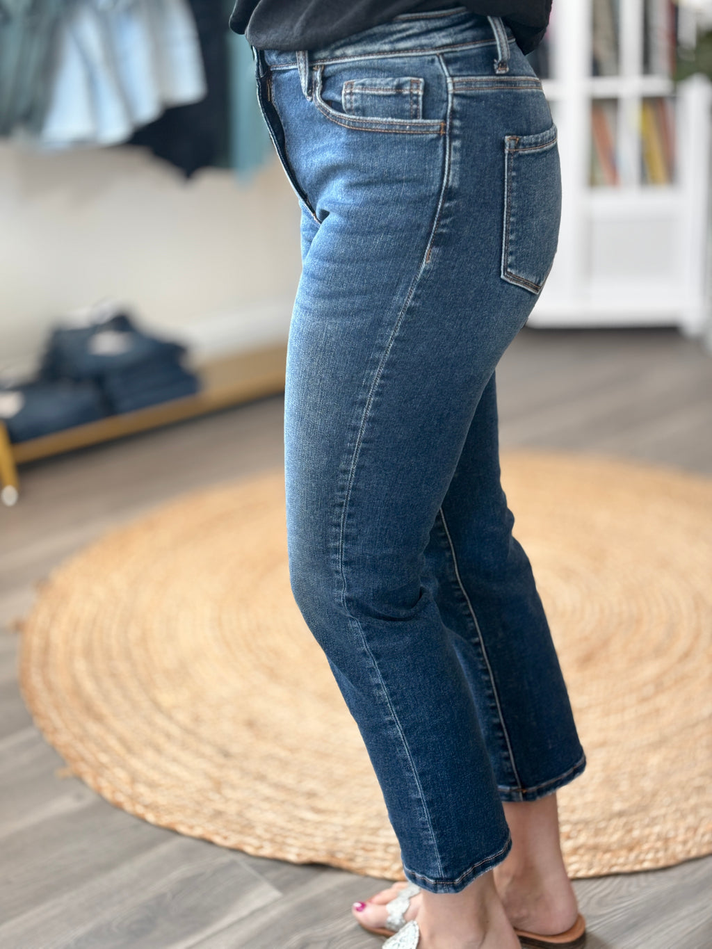 Essential Cropped Denim