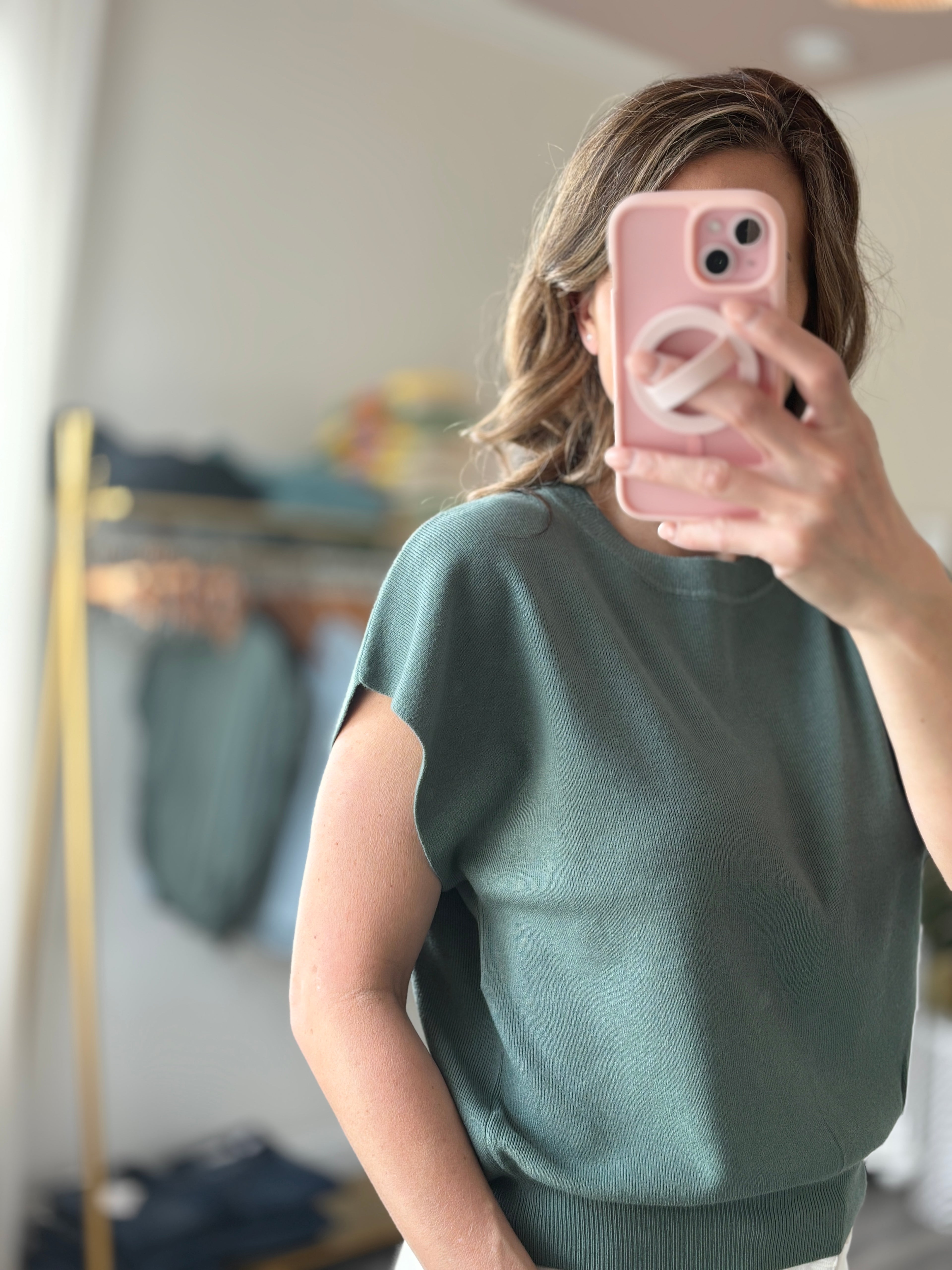 Everyday Round Neck Short Sleeve Sweater