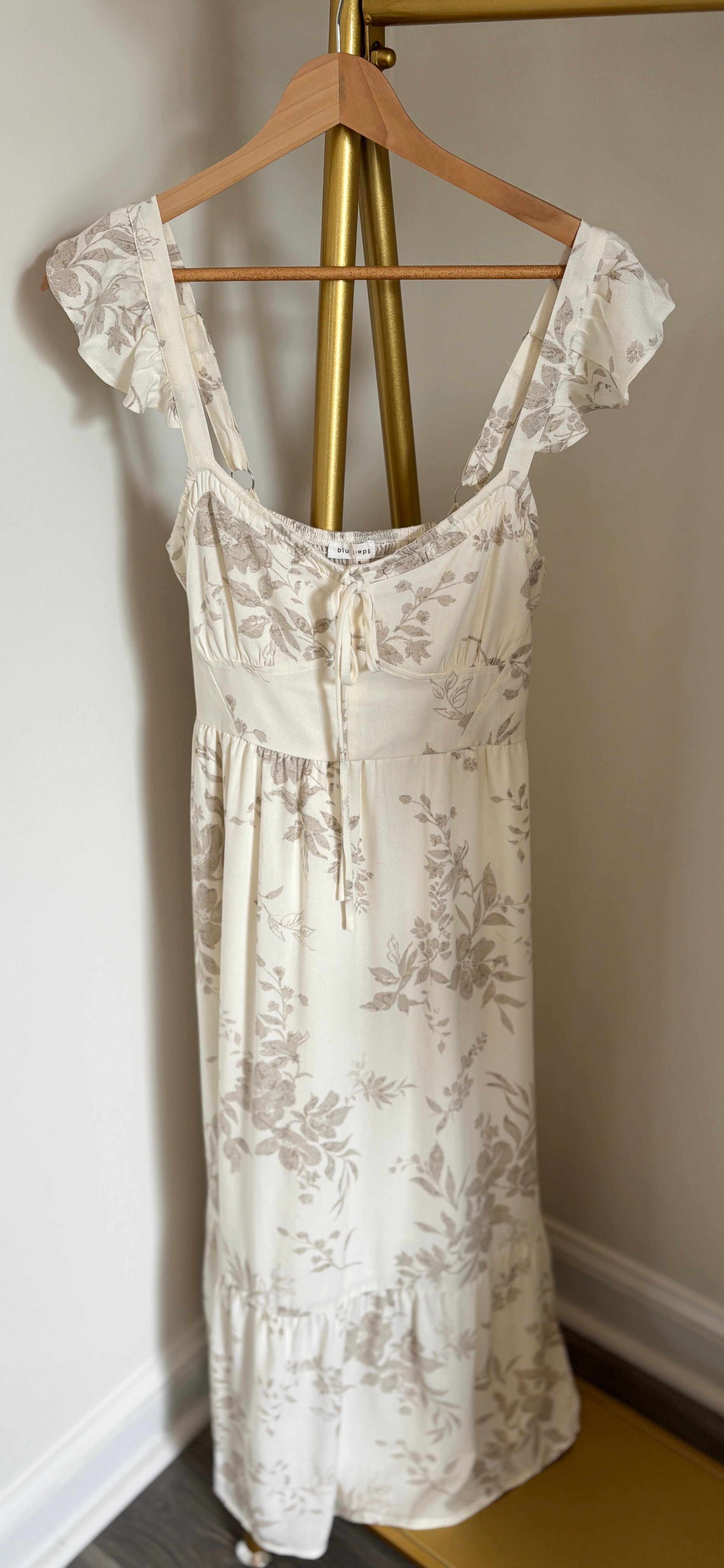 Sweetheart Ruffle Midi Dress